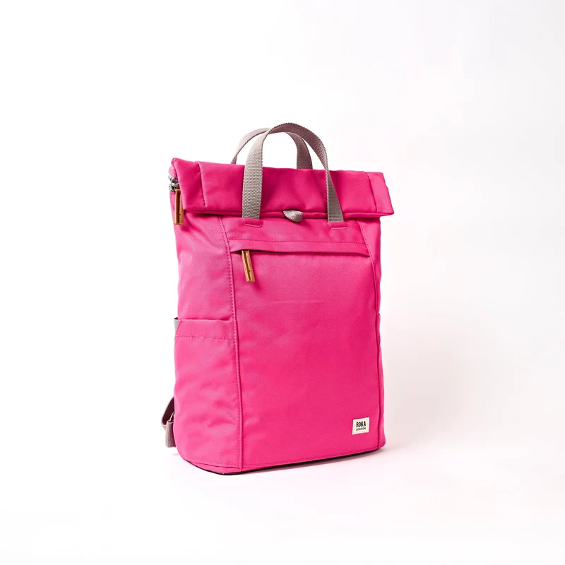 ROKA Finchley Eine mittelgroße Tasche aus recyceltem Canvas in Granita-Rot