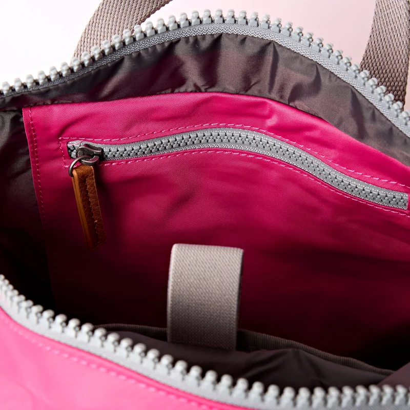 ROKA Canfield B Granita Rot Kleine Tasche aus recyceltem Nylon