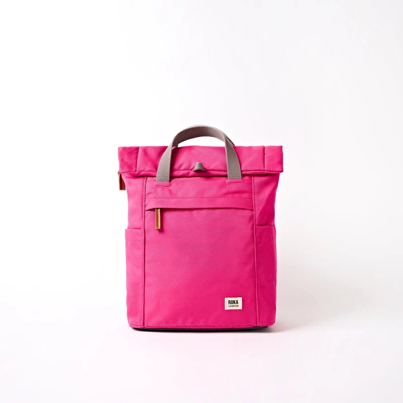 ROKA Finchley Eine kleine Tasche aus recyceltem Canvas in Granita-Rot
