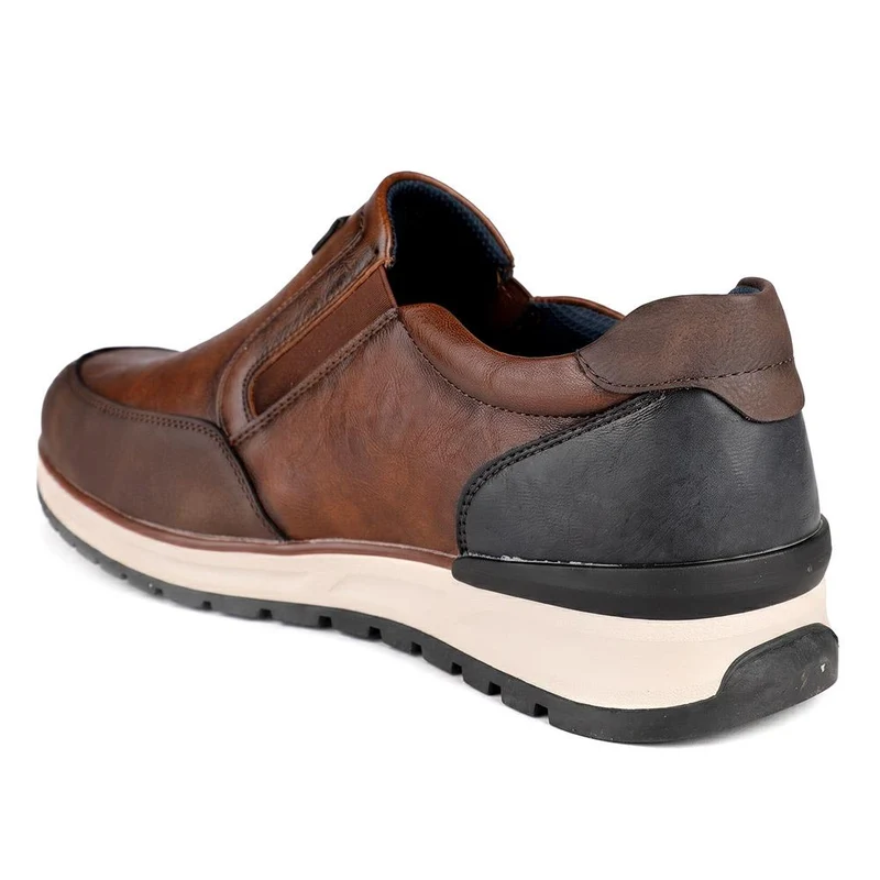 Relife Extra Wide Slip On Trainers - RELIF44008 / 329 859 - Cognac