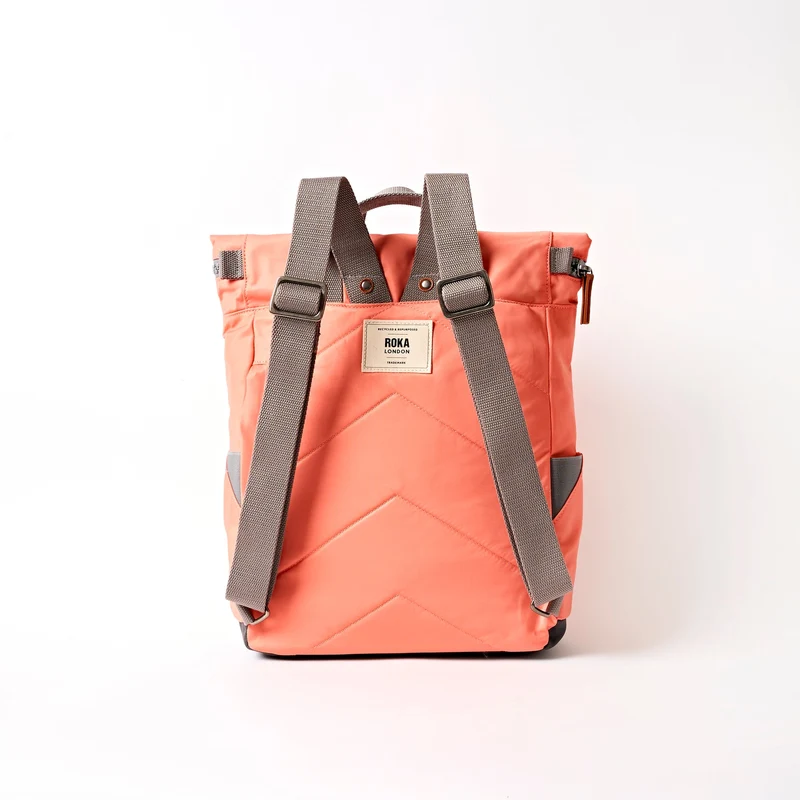 ROKA Canfield B Sugar Coral Medium Tasche aus recyceltem Nylon