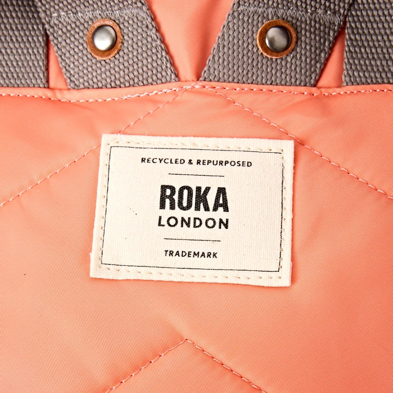 ROKA Canfield B Sugar Coral Medium Tasche aus recyceltem Nylon