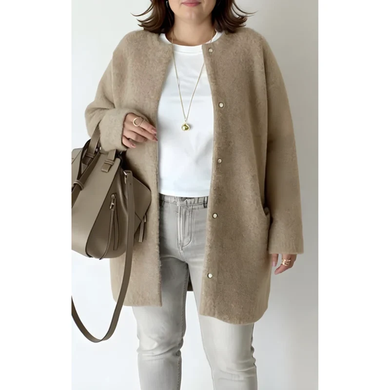 Fabienne | Damen Strickjacke für Große Größen mit Knöpfen vorne und Langarm