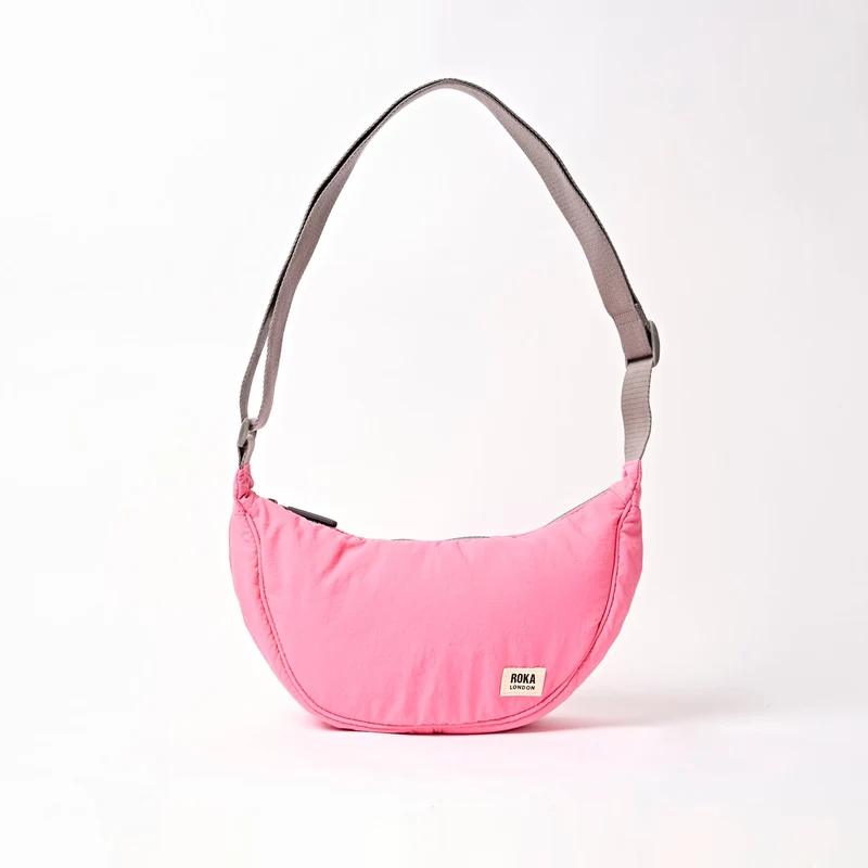 ROKA Farringdon Recycelter Taslon-Beutel in Pink Lemonade