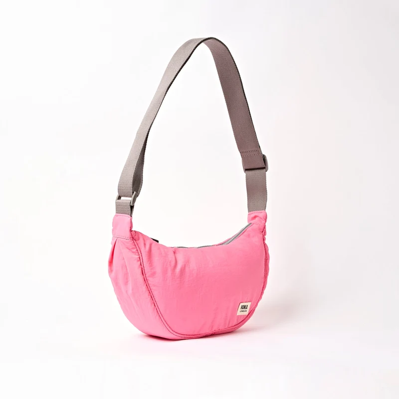 ROKA Farringdon Recycelter Taslon-Beutel in Pink Lemonade