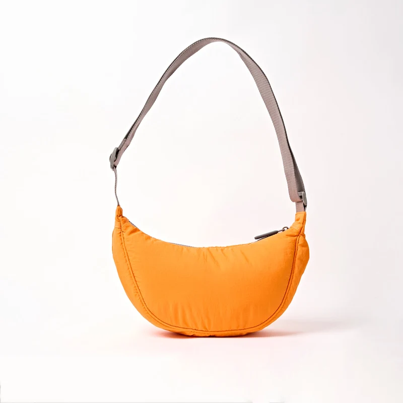 ROKA Farringdon Jaffa Orange Recycling-Taslon-Tasche