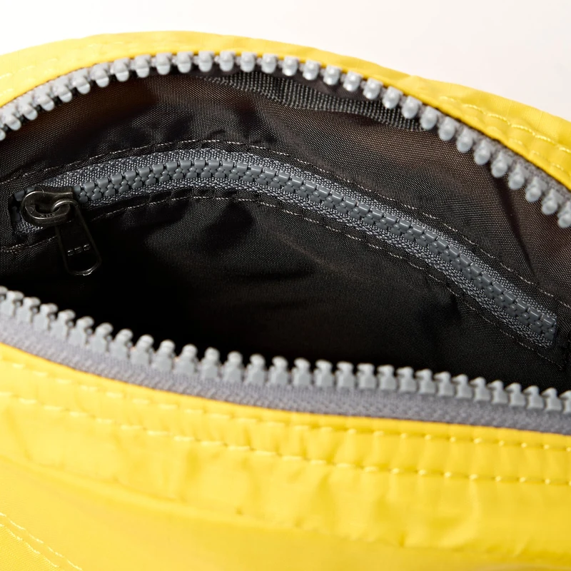 ROKA Bond Passionsfrucht-Tasche aus recyceltem Nylon