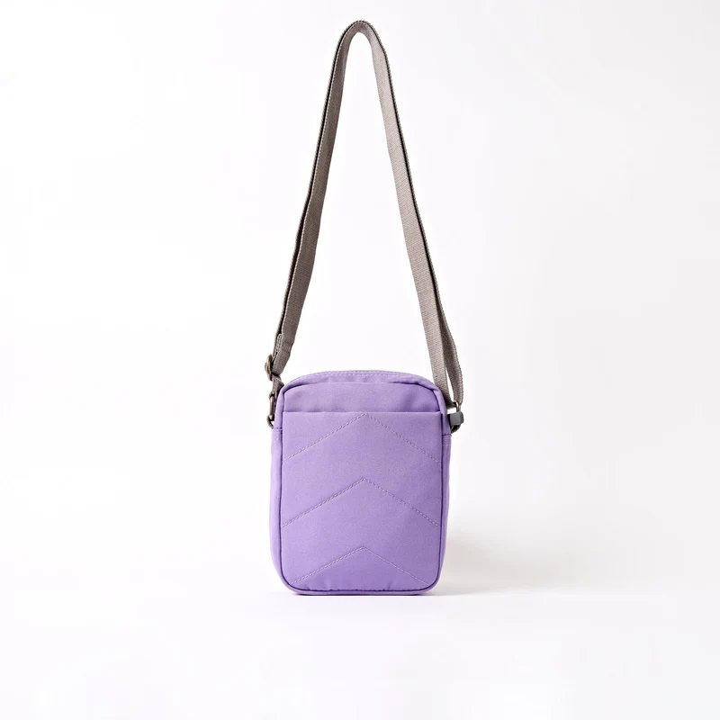 ROKA Bond Thistle Bloom Tasche aus recyceltem Canvas