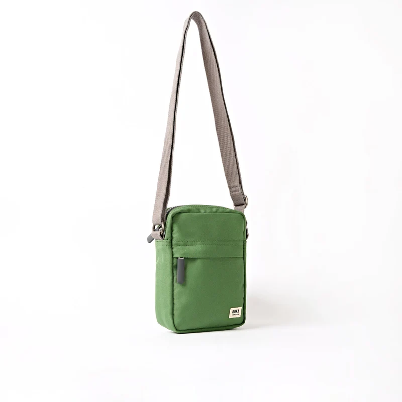 ROKA Bond Artischocken-Tasche aus recyceltem Canvas