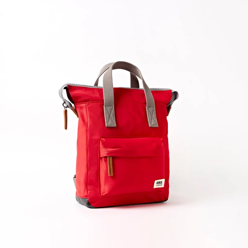 ROKA Bantry B Scarlet Kleine Tasche aus recyceltem Nylon