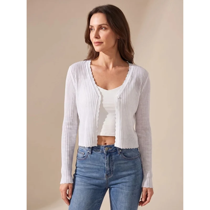 Doreen | Damen Leichte Strickjacke mit V Ausschnitt und Knöpfen