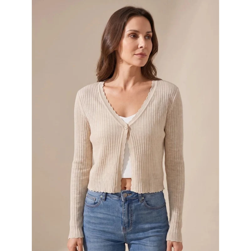 Doreen | Damen Leichte Strickjacke mit V Ausschnitt und Knöpfen