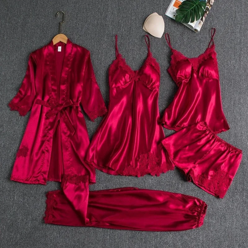 Skadi | Damen Pyjama Set mit Spitze und Morgenmantel