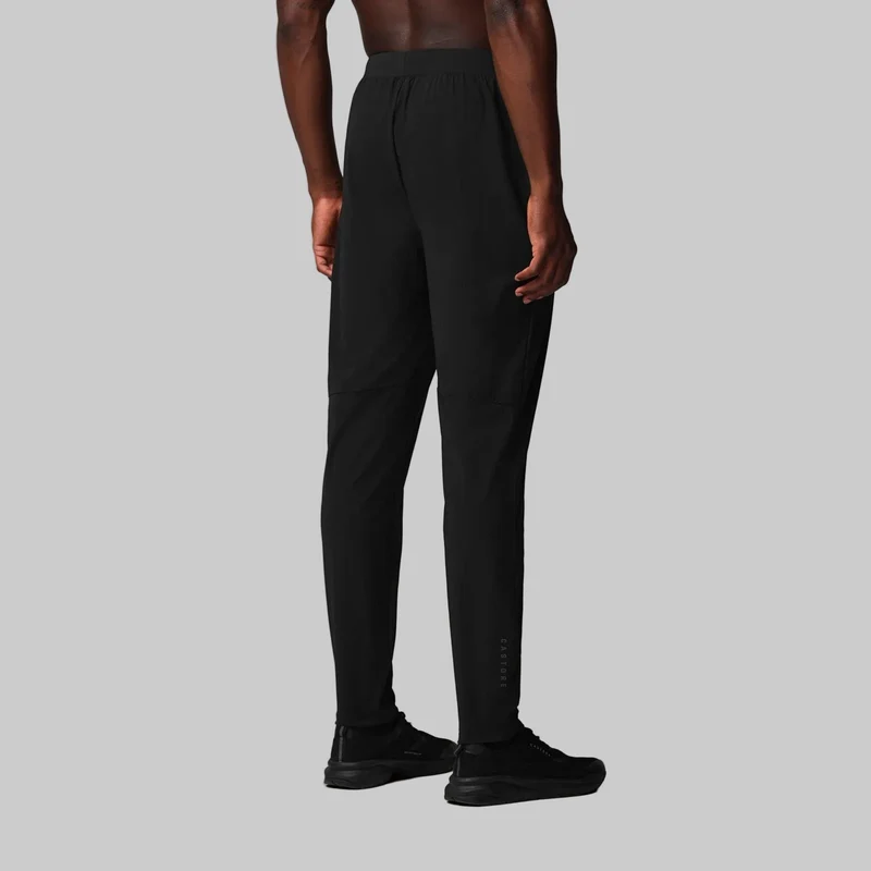 Castore Herren Tech Trainingshose Jogginghose | Schwarz/Gunmetal
