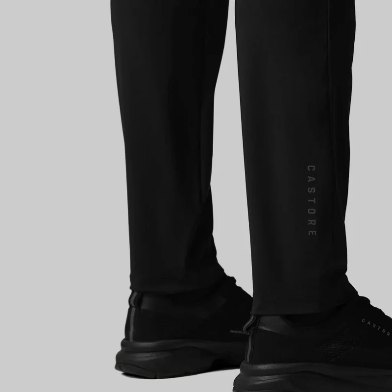 Castore Herren Tech Trainingshose Jogginghose | Schwarz/Gunmetal