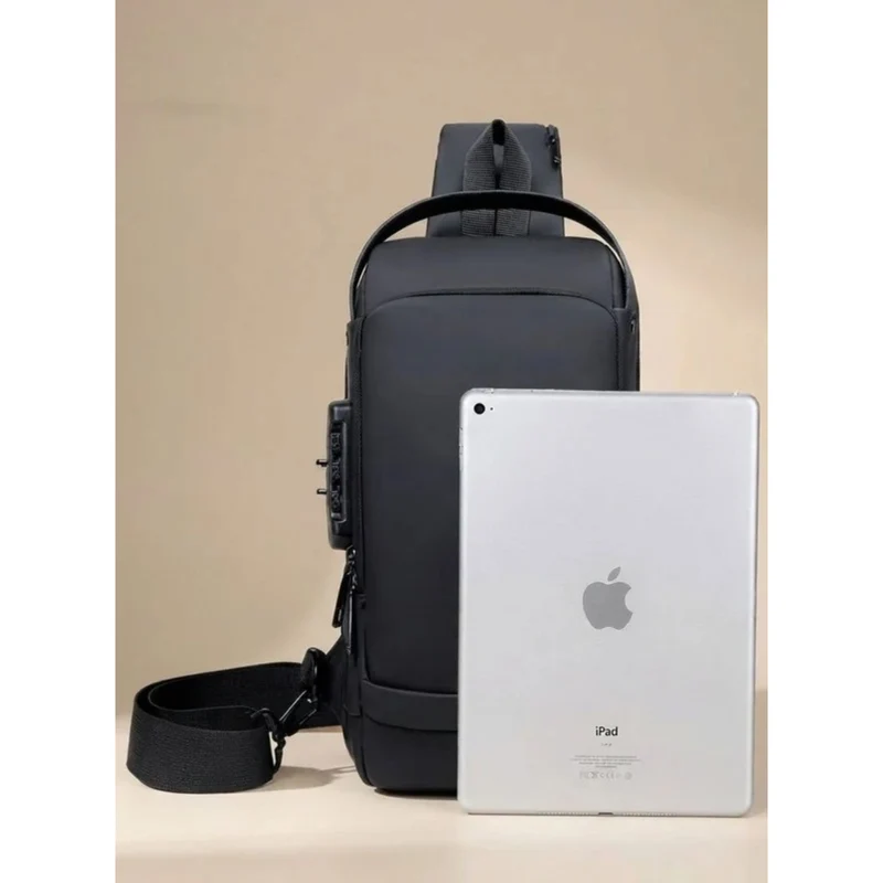 Kilian | Herren Schultertasche mit USB Anschluss und Zahlenschloss