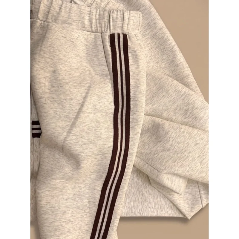 Jara | Damen Jogginganzug mit Oberteil und Hose im Weiten Schnitt