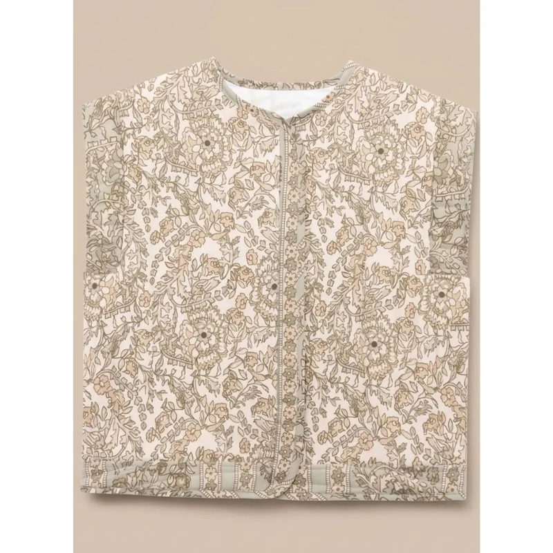 Ulrike | Damen Weste mit Blumenmuster und Knöpfen