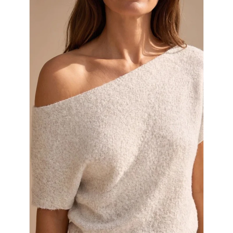Selene | Damen Pullover mit Besonderem Schnitt und Komfort