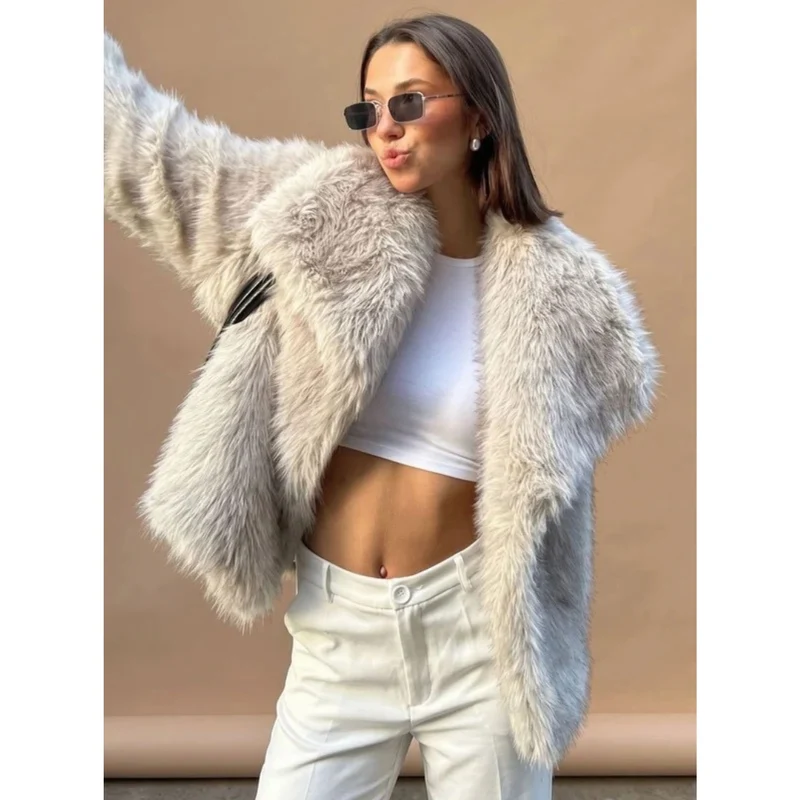 Neva | Damen Kunstpelzmantel mit Weitem Kragen und Langarm