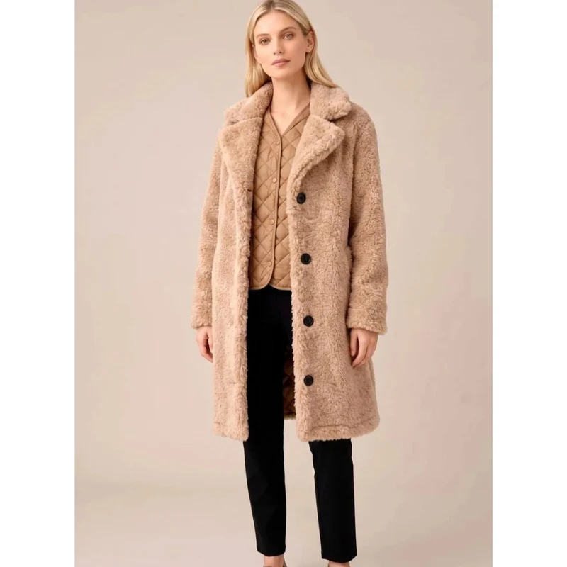 Auguste | Damen Winterjacke mit Teddy-Oberfläche, Kragen und Knöpfen