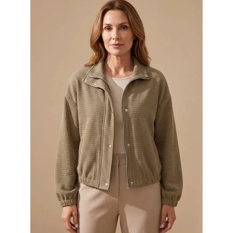 Henrike | Damen Jacke mit Struktur, Stehkragen und Elastischen Bündchen