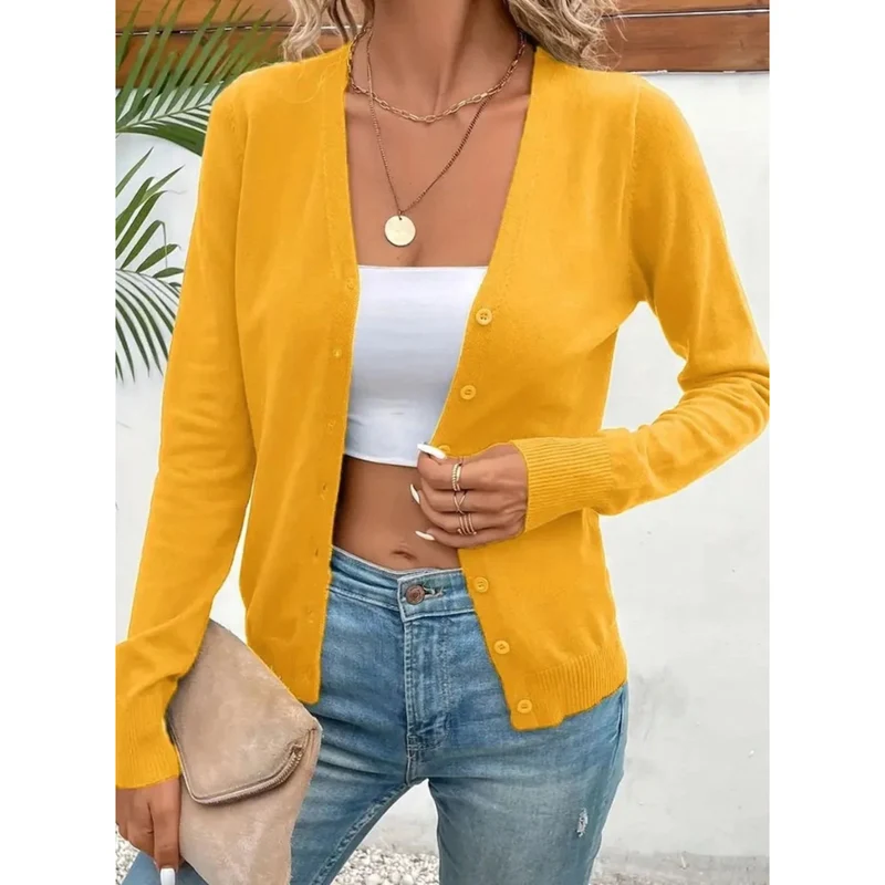 Melina | Damen Strickjacke mit V Ausschnitt, Knöpfen und Langarm