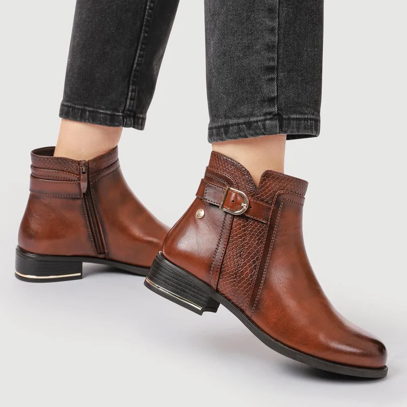 Block Heeled Ankle Boots With Inside Zip - WOIL42017 / 328 000 - Tan