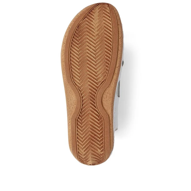 Soft Leather Slip-On Sandals - KARY39009 / 325 512 - White