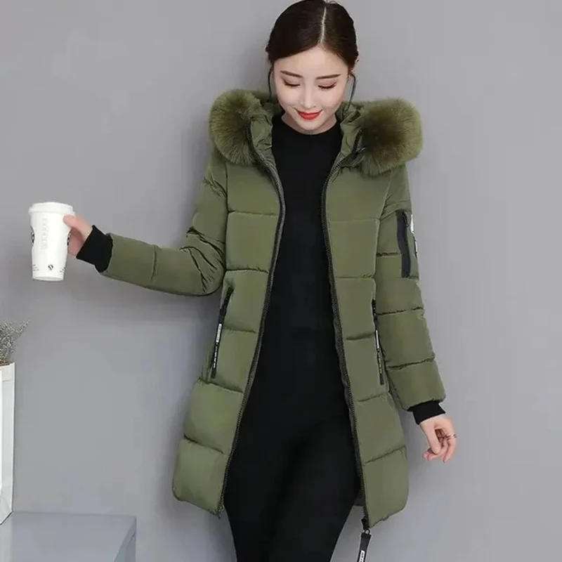 Gertrud | Damen Winterjacke Lang mit Kapuze und Reißverschluss, Komfort Parka mit Taschen