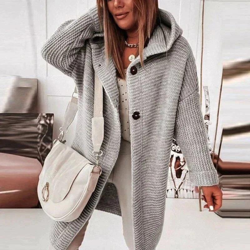 Margot | Damen Strickjacke mit Kapuze mit Grobem Strick und Knöpfen