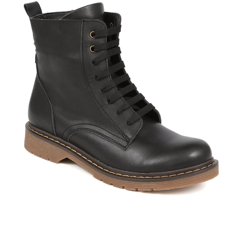 Lace-Up Leather Boots - BELYNR40001 / 326 190 - Black