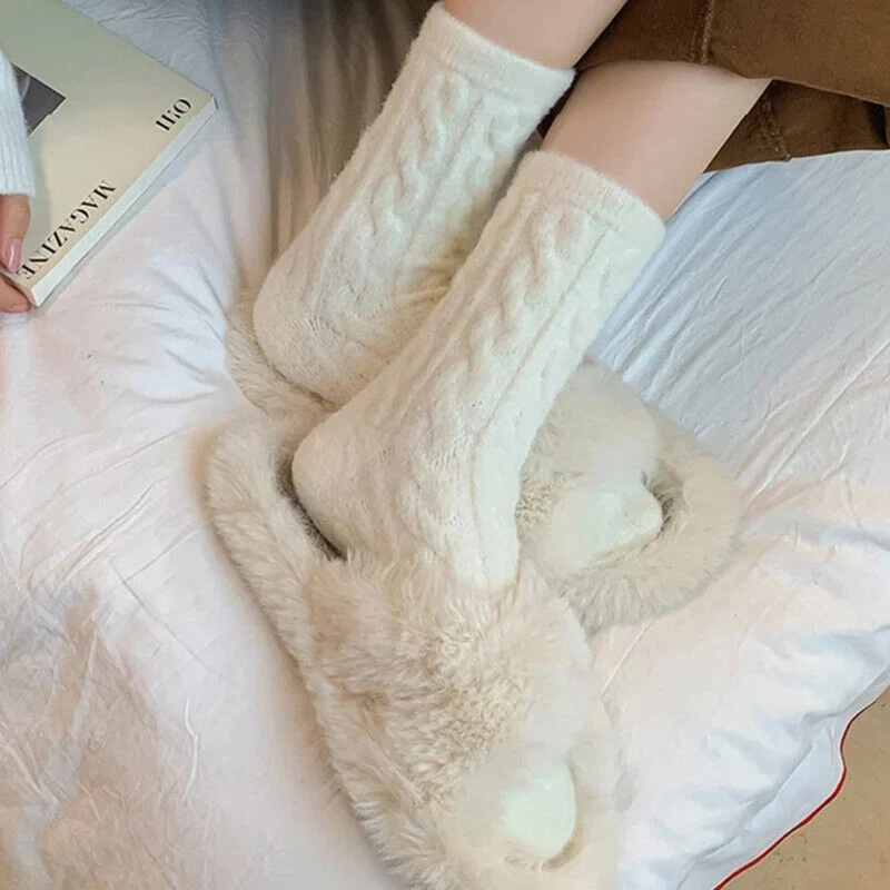 Amalia | Damen Trachtensocken mit Zopf design