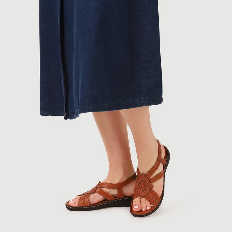 Leather Slingback Sandals - LUCK35001 / 321 605 - Tan
