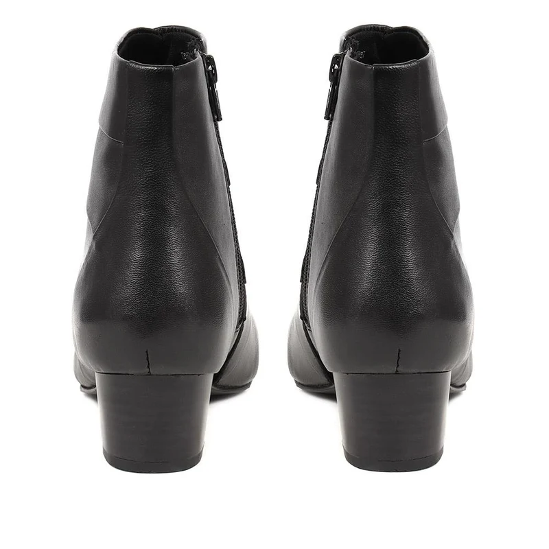 Everyday Leather Ankle Boots - MAGNU38003 / 324 540 - Black