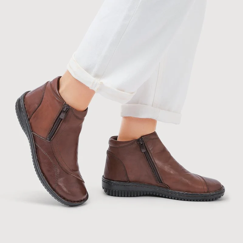 Leather Ankle Boots - LUCK34005 / 321 855 - Chocolate