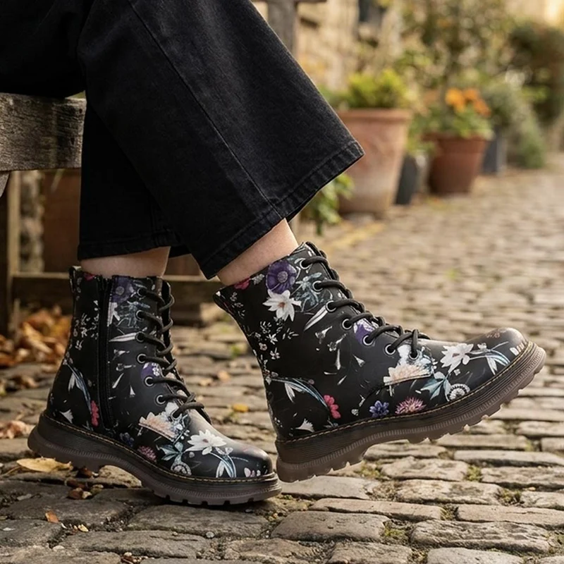Floral Pattern Lace Up Ankle Boots - LECHE44010 / 329 753 - Black Floral