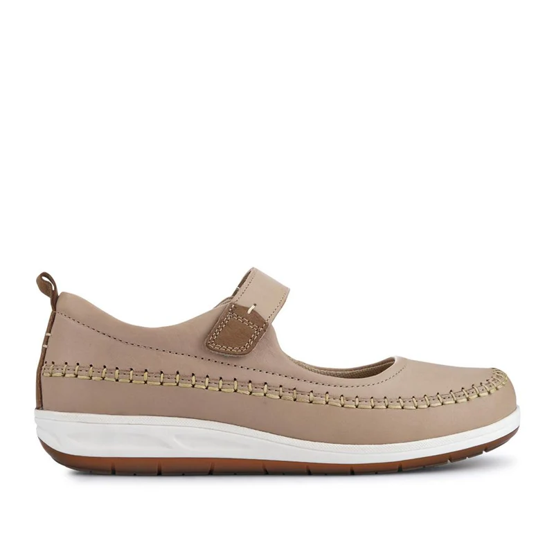 Wide-Fit Touch-Fasten Mary Janes - PARK41031 / 327 061 - Beige
