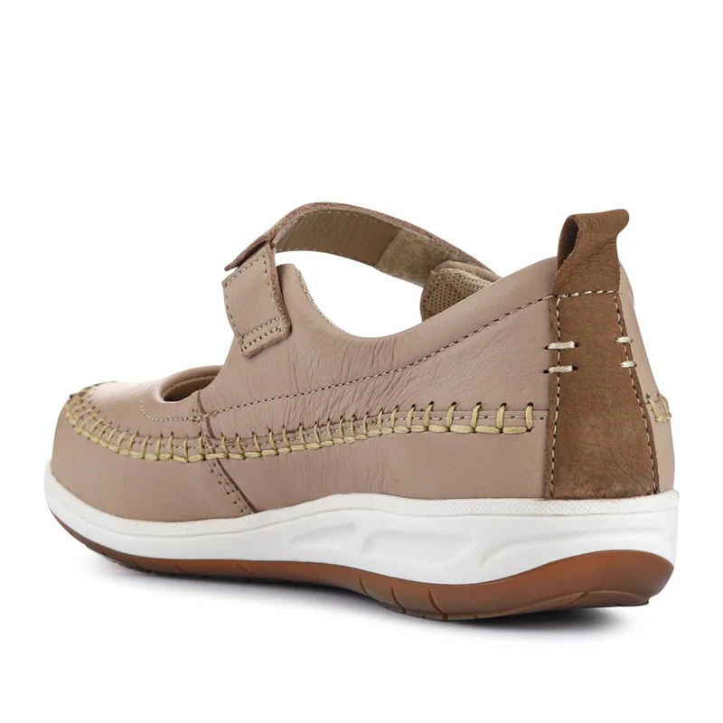 Wide-Fit Touch-Fasten Mary Janes - PARK41031 / 327 061 - Beige