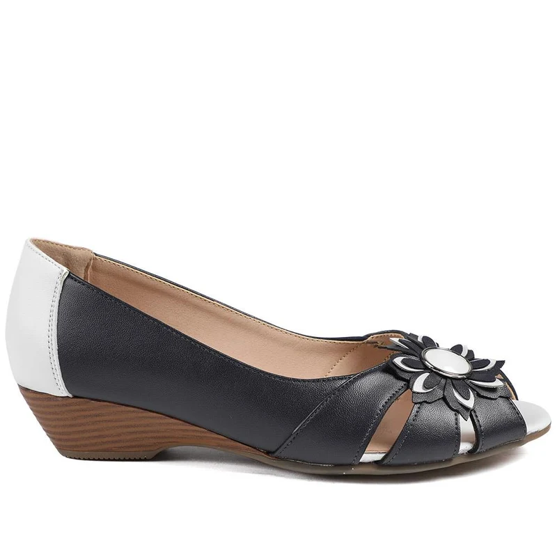 Flower Detail Peep Toe Wedge Pumps - WLIG43000 / 328 886 - Navy - White