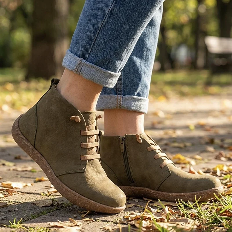 Leather Chunky Lace Ankle Boots - BOAY44000 / 330 236 - Olive