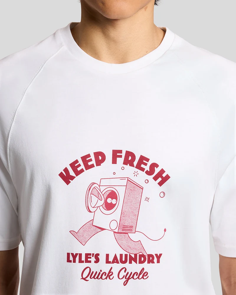Lyle & Scott Herren-T-Shirt mit Brustaufdruck „Keep Fresh“ | Weiß