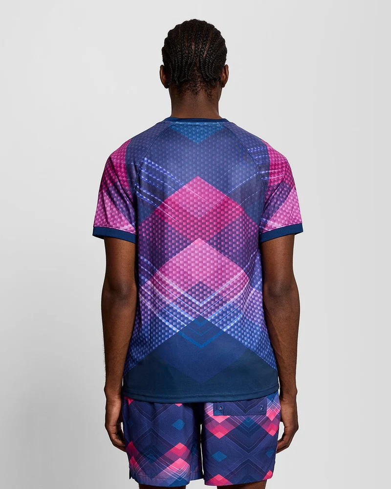 Lyle & Scott Herren Sport Chevron FootBall-T-Shirt | Marineblaue Pfingstrose