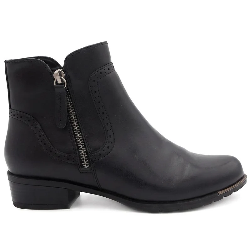 Zip Fasten Brogue Trim Ankle Boots - WBINS44012 / 329 743 - Black