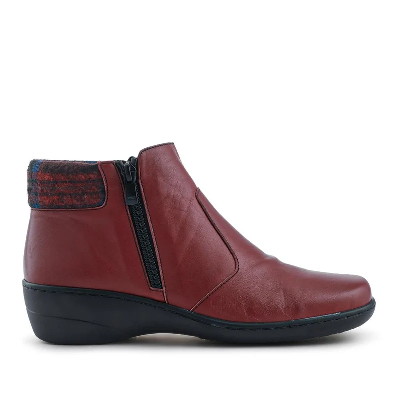 Wide-Fit Leather Lightweight Ankle Boots - LUCK42000 / 328 506 - Burgundy