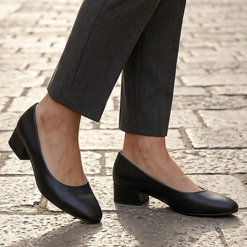 Wide Fit Smart Block Heel Court Shoes - TELOO44002 / 329 620 - Black