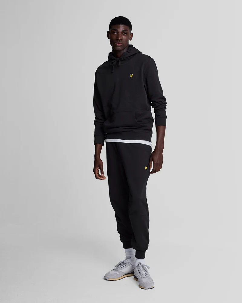 Lyle & Scott Herren-Jogginghose aus Baumwolle, schmal geschnitten | Tiefschwarz