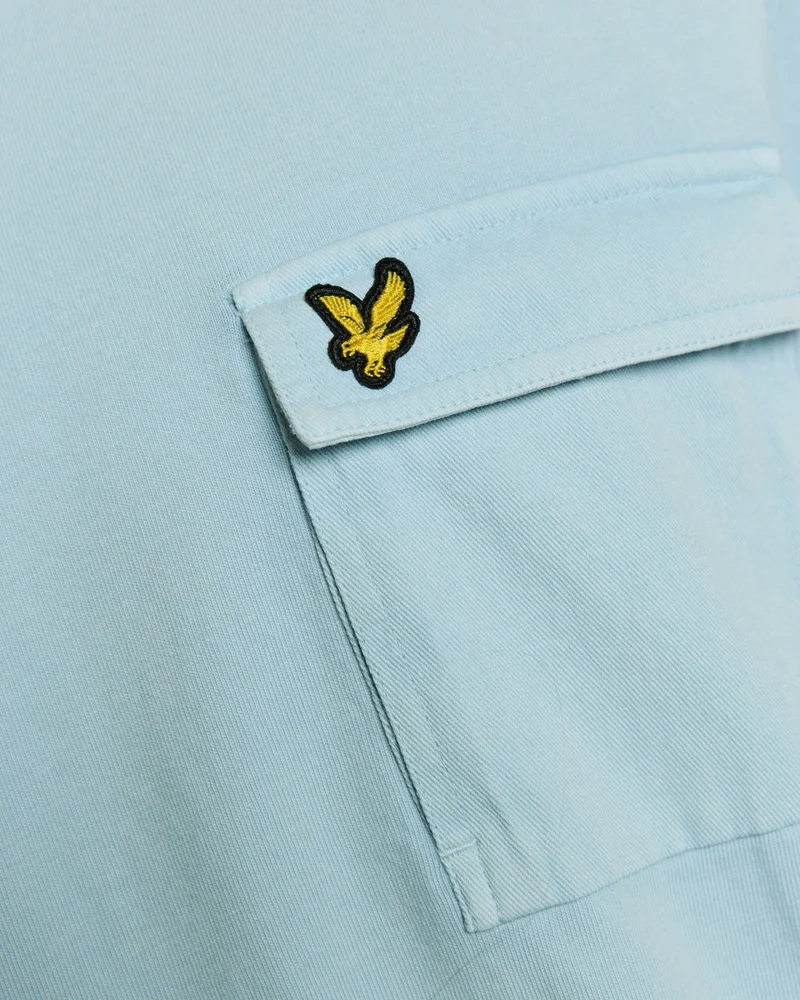 Lyle & Scott Herren-T-Shirt mit Cargotasche | Opalblau