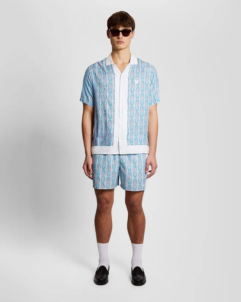 Lyle & Scott Herren Kurzarmhemd mit Blumenmuster | Mandelcreme, Parmablau