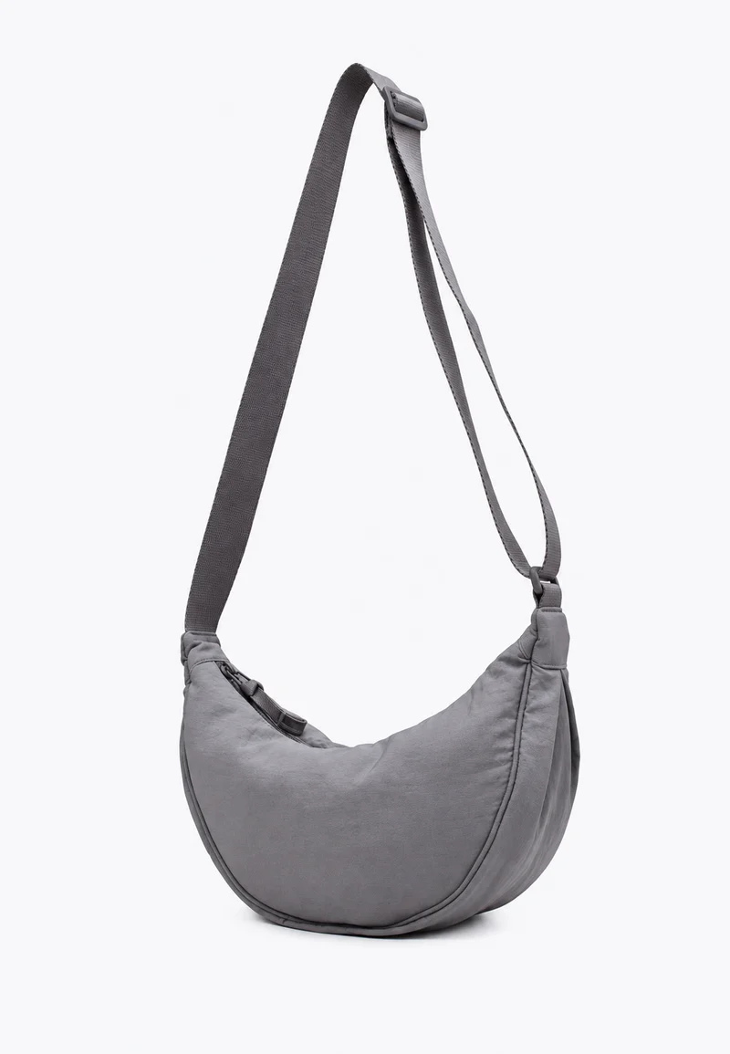 Nylon-Umhängetasche für Damen in Halbmondform mit verstellbarem Riemen – Camille